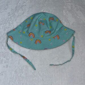 rainbow sun hat 🌈